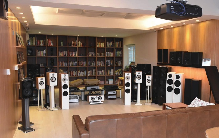 讓你在平實價格中找到超值服務專訪亞哥音響板橋旗艦店經理楊爵光先生 Kono 電子雜誌