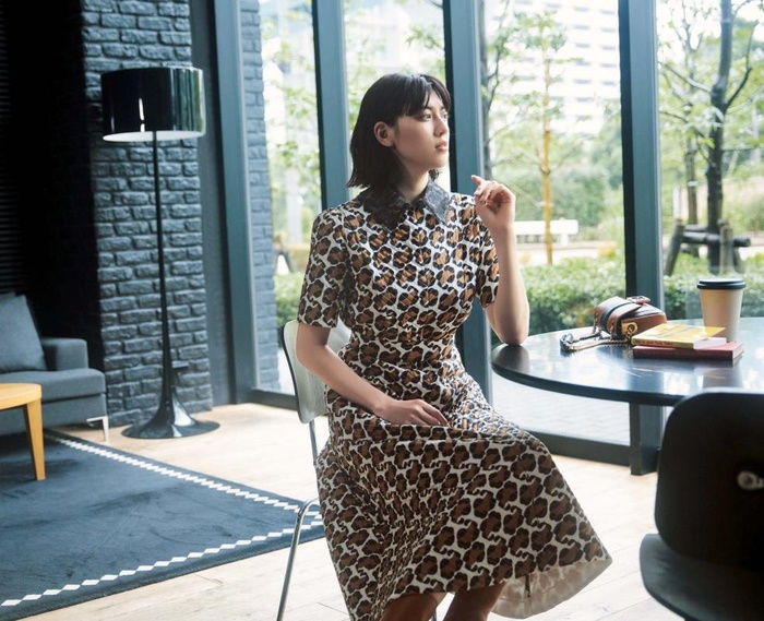 Idea 6 カフェに行くときは秋に映える ラテカラー をドレスコードに Kono 電子雜誌