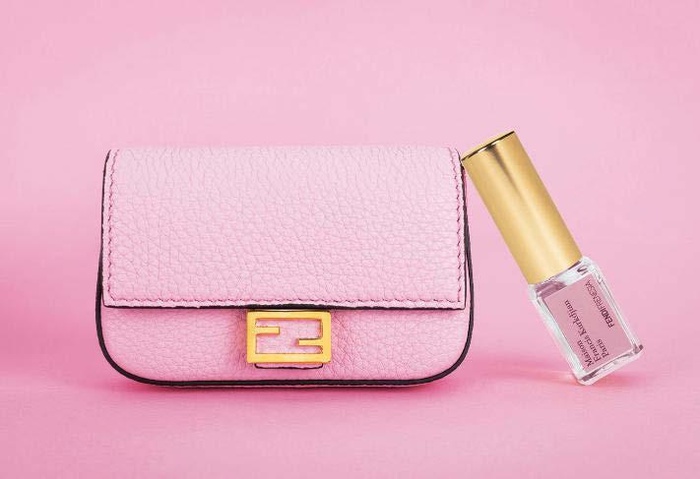 Part 3 Fashion 風水師 李家幽竹さんに聞く 21年を明るく照らす運開きキーワードをチェック Kono 電子雜誌 Part 3 Fashion 風水師 李家幽竹さんに聞く 21年を明るく照らす運開きキーワードをチェック Kono 電子雜誌