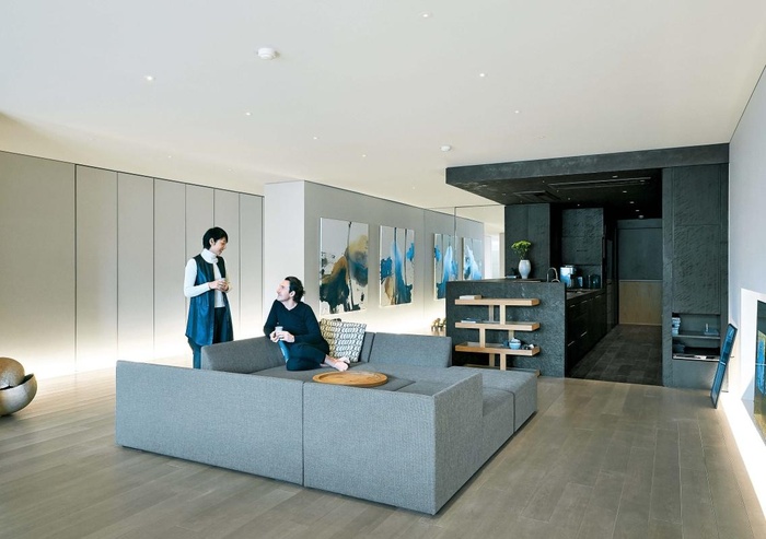 建築家の自邸 08 グエナエル ニコラ 光の操作と美しいアートだけと暮らす ミニマムなマンションリノベーション Kono 電子雜誌 建築家の自邸 08 グエナエル ニコラ 光の操作と美しいアートだけと暮らす ミニマムなマンションリノベーション Kono 電子雜誌