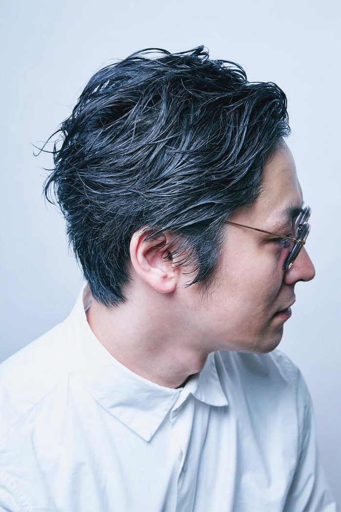 大人なメンズに2アプローチ カラーで引き立つ ナチュ銀髪 Kono 電子雜誌 大人なメンズに2アプローチ カラーで引き立つ ナチュ銀髪 Kono 電子雜誌